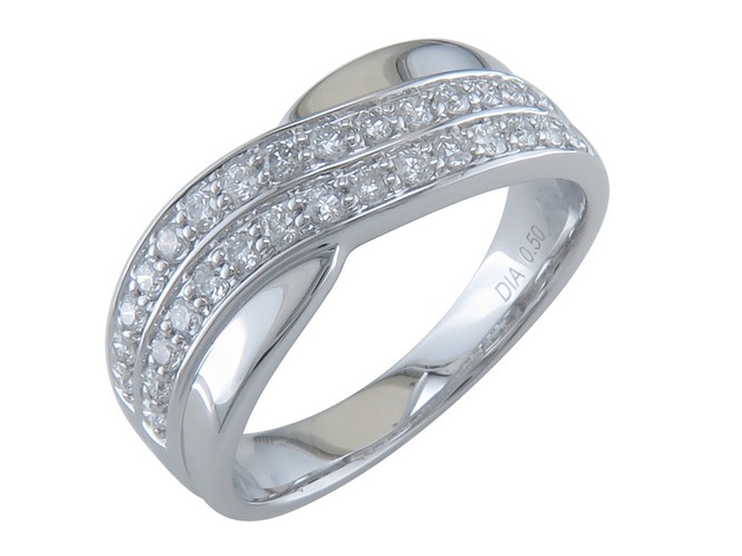 Bague en or blanc 18 carats et diamants BA-OB-571