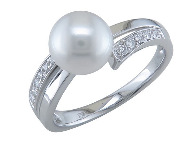 Bague en or blanc 18 carats, perle et diamants BA-P-025